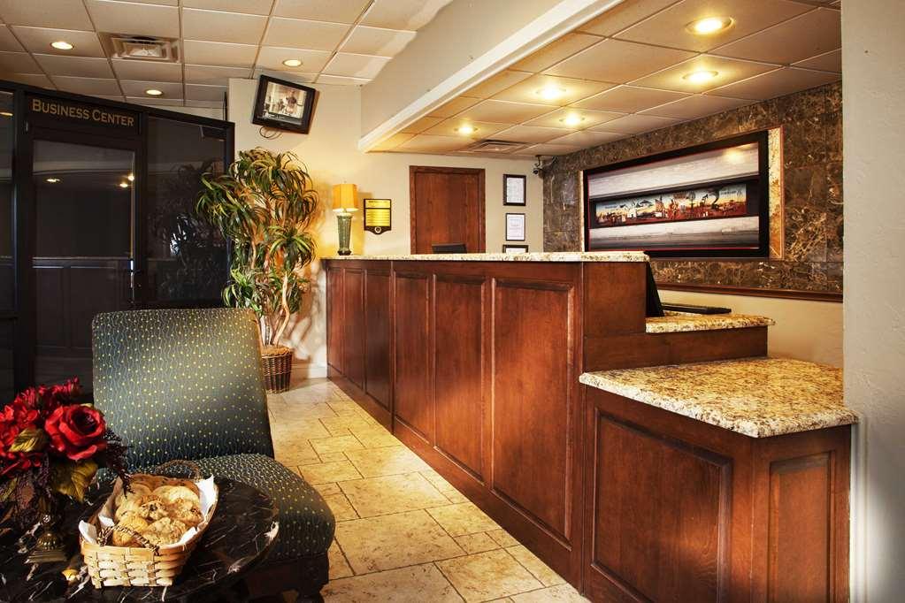 Northwest Inn Woodward Interior photo