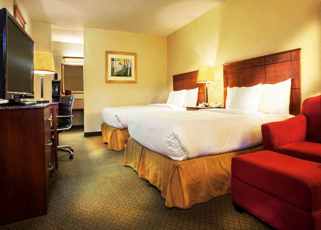 Northwest Inn Woodward Room photo